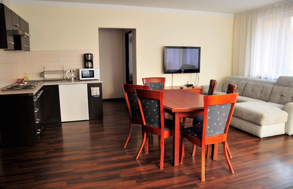 Apartamenty I Pokoje Przy Parku Jelenia Gora Oda fotoğraf