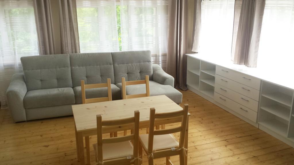 Apartamenty I Pokoje Przy Parku Jelenia Gora Dış mekan fotoğraf